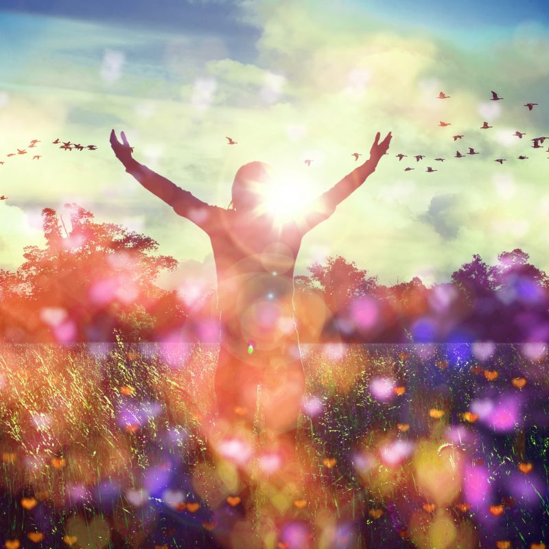 lady-praising-in-field